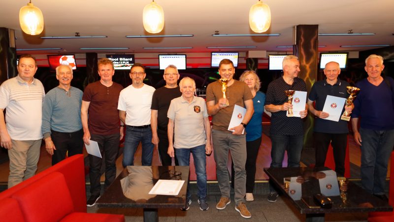 III Turniej gry w kręgle w Kole nr 8                                             w Częstochowie